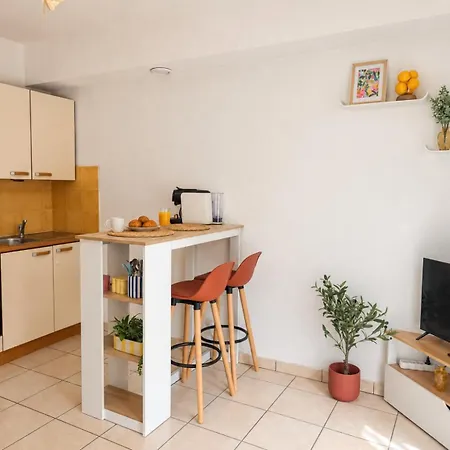 Dolce - Thermal Baths & Free Parking Apartment *